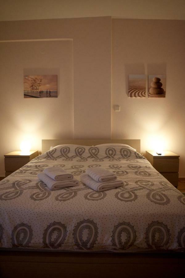 Apartmán New Stylish And Cozy House Near Metro Station Soluň Exteriér fotografie